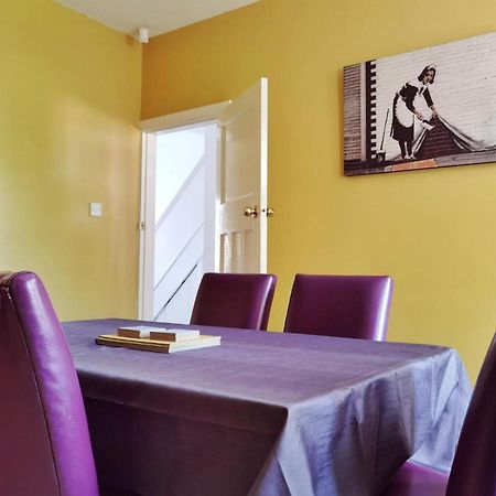 Perry Road, Beautiful Large House Available For Guests And Contractors Parking Wifi Villa Nottingham Exterior photo