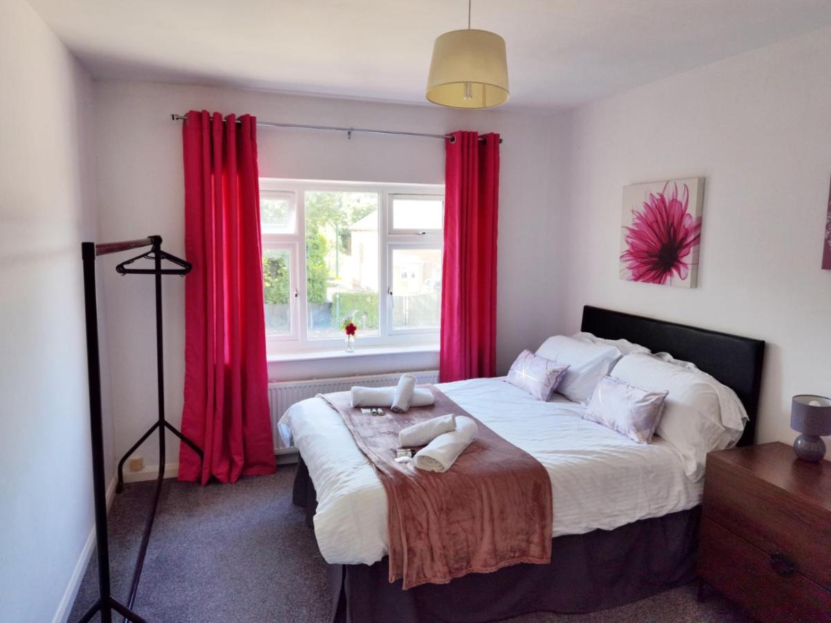 Perry Road, Beautiful Large House Available For Guests And Contractors Parking Wifi Villa Nottingham Exterior photo