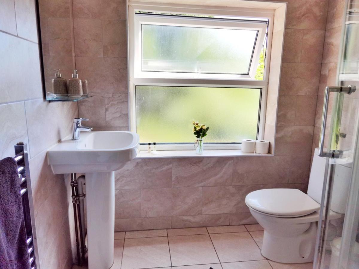 Perry Road, Beautiful Large House Available For Guests And Contractors Parking Wifi Villa Nottingham Exterior photo